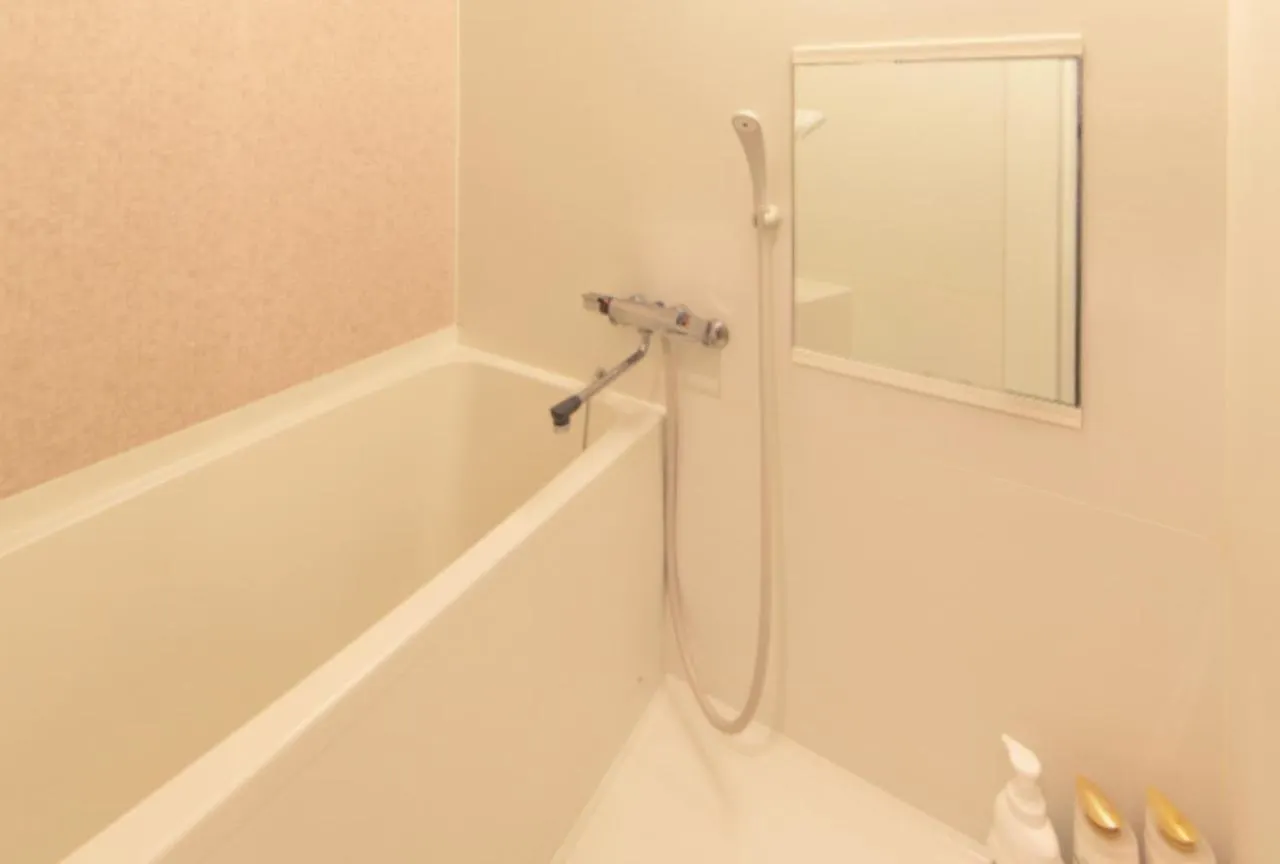 Eight Residence Osaka Apartment